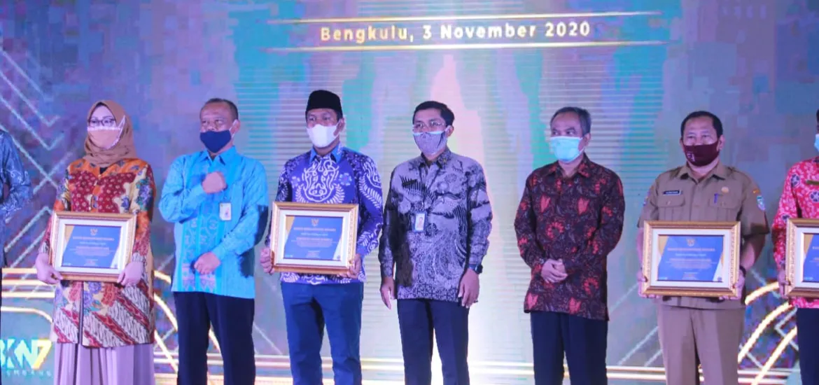 Sukses Selenggarakan SKB, Pemerintah provinsi Bengkulu Terima Penghargaan BKN RI