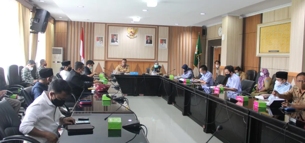 Pemerintah provinsi (Pemprov) Bengkulu siap memenuhi permintaan masyarakat nelayan setempat untuk mengoptimalkan alur pelabuhan dan pembangunan lanjutan break water.  Hal ini didasarkan atas laporan dan peninjauan langsung Wakil Gubernur (Wagub) Bengkulu Dedy Ermansyah ke pelabuhan dan tempat pelelangan ikan Desa Pasar Palik, Kecamatan Air Napal Kabupaten Bengkulu Utara.  Termasuk usulan atas kesejahteraan nelayan, menurut Wagub Dedy akan ditindaklanjuti Pemprov Bengkulu melalui Dinas Kelautan dan Perikanan