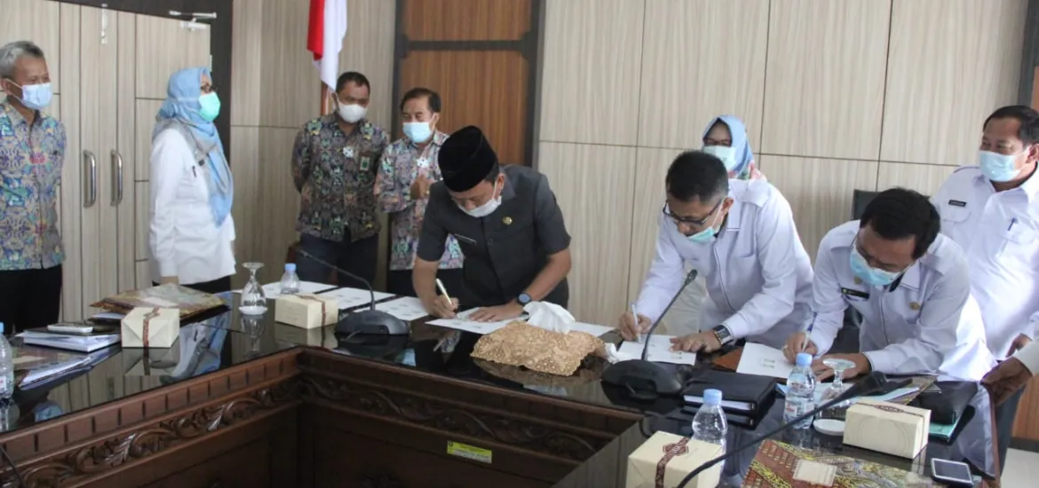 Penandatanganan PKS 4 Sekda, 2021 SPAM Regional Kobema Siap Beroperasi