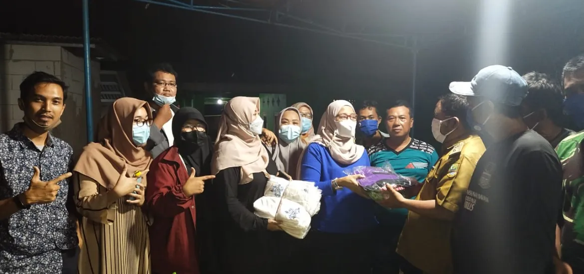 Partai Gelora Gelar Bhakti Gelora Bantu Korban Banjir di Bekasi