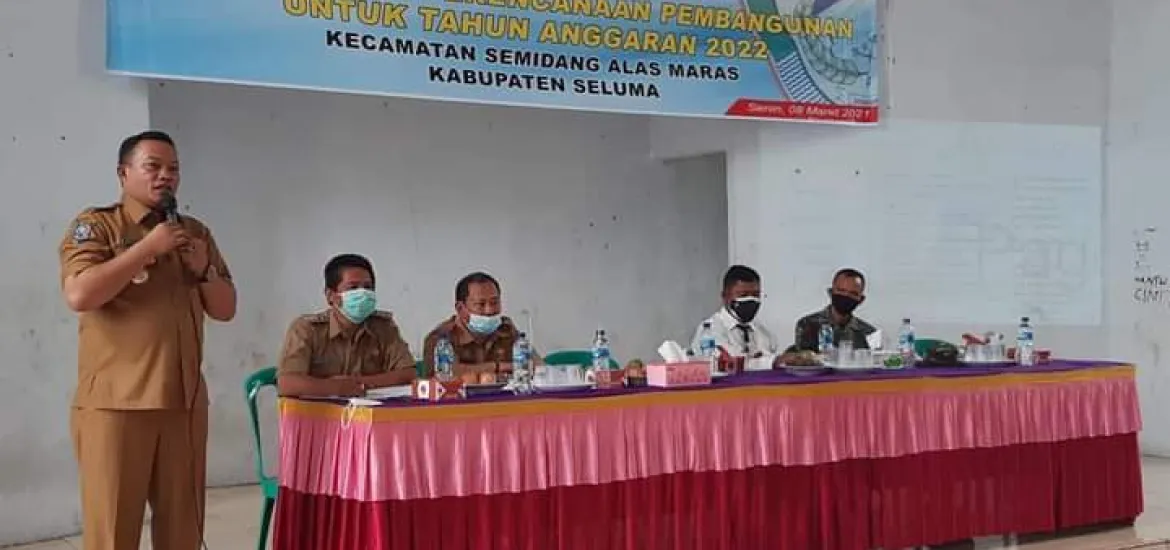 Bupati Seluma Membuka Musrenbangcam TA 2022 Kecamatan Semidang Alas Maras