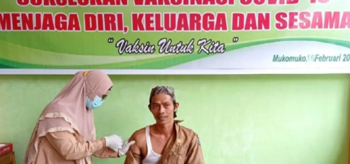 Suntik Vaksin Perdana Tanpa Bupati Mukomuko
