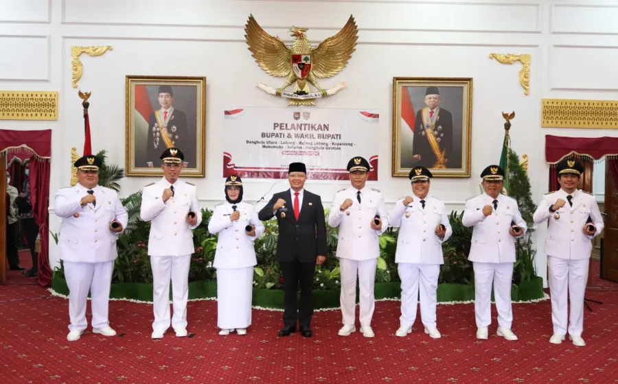 Lantik 7 Bupati-Wabup, Gubernur Rohidin Tegaskan Perkuat Sinergi Antar Daerah
