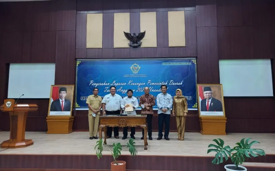  Bupati Bengkulu Selatan Serah LKPD dan Berharap BS Raih WTP