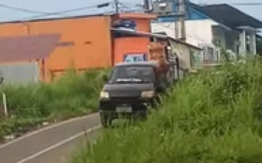 Viral Warga Buang Sampah Semobil di Bumi Ayu, Dedy Wahyudi Perintahkan Tim Cari Sampai Ketemu