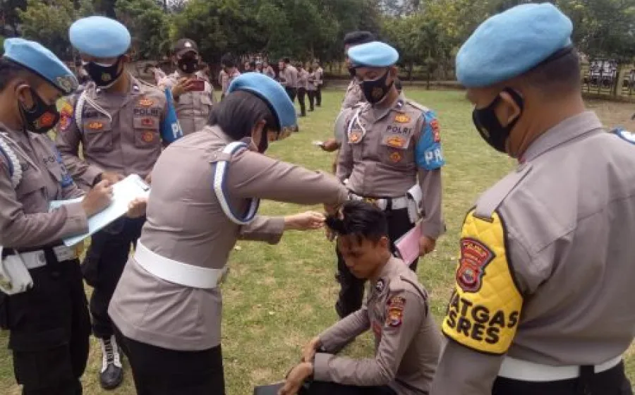 Pastikan Bebas Narkoba, 100 Personil Polres Lebong Di Cek Urine