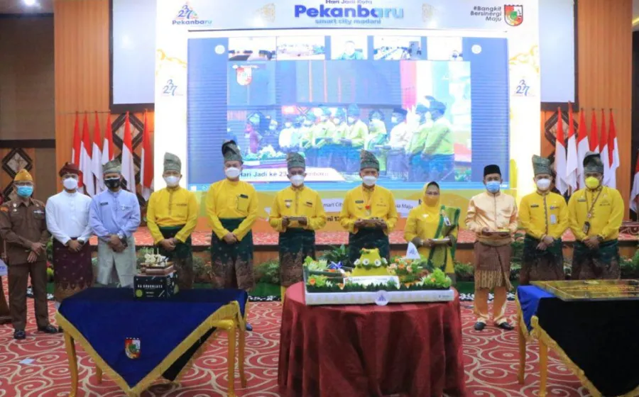 10 Tahun Memimpin Kota Pekanbaru Firdaus-Ayat wujudkan Pekanbaru Sebagai Kota Metropolitan yang Madani